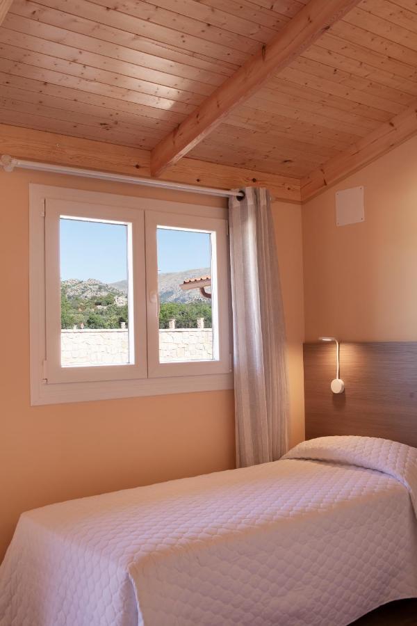 Hostal La Posada De Mari ลากาเบรรา ภายนอก รูปภาพ