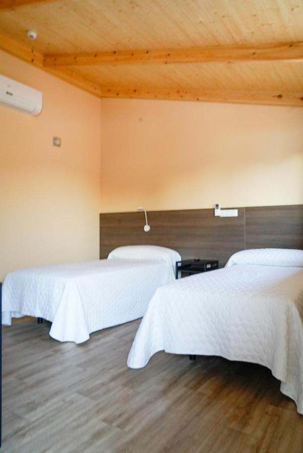 Hostal La Posada De Mari ลากาเบรรา ภายนอก รูปภาพ