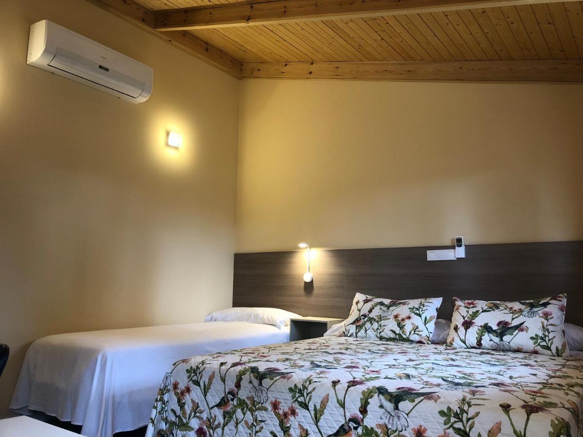 Hostal La Posada De Mari ลากาเบรรา ภายนอก รูปภาพ